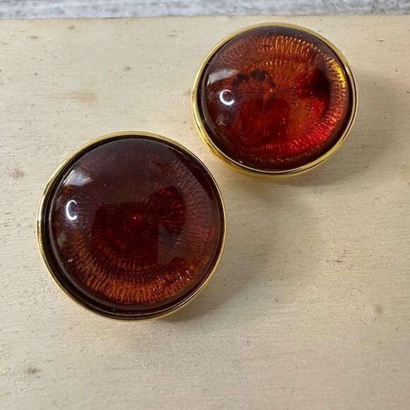 Vintage Joan Rivers Glowing Large Cabachon Clip On Earrings - Picture 1 of 6